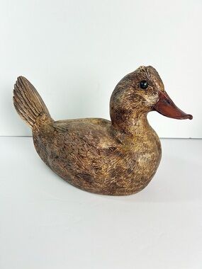 Carved decorative duck decoy Hone decor Cabincore nature Outdoors